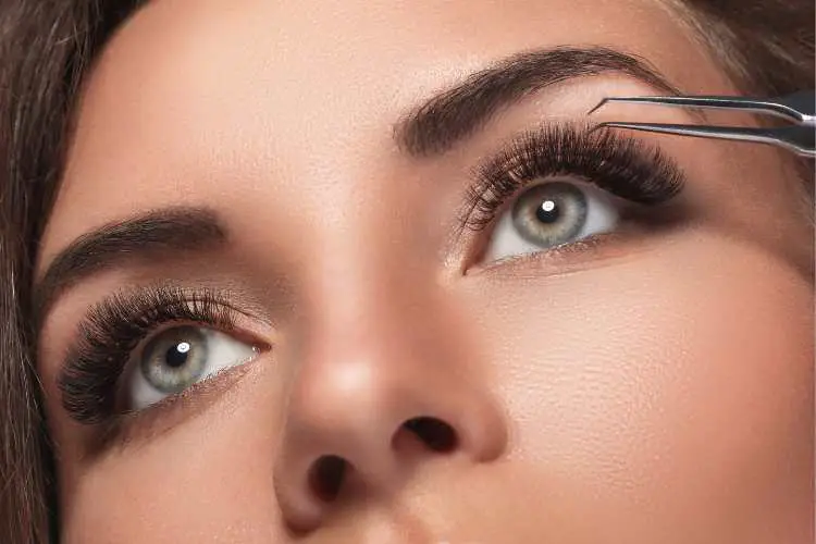 get fake eyelashes off without glue remover